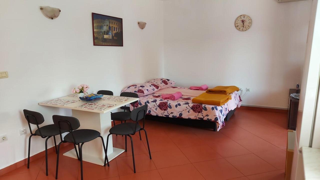 Apartman Porat Apartment Pula Exterior photo